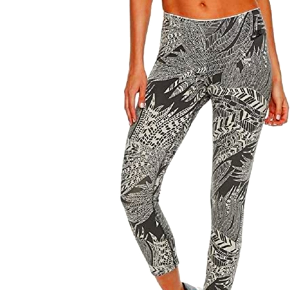 Womens Nike Crop Leggings